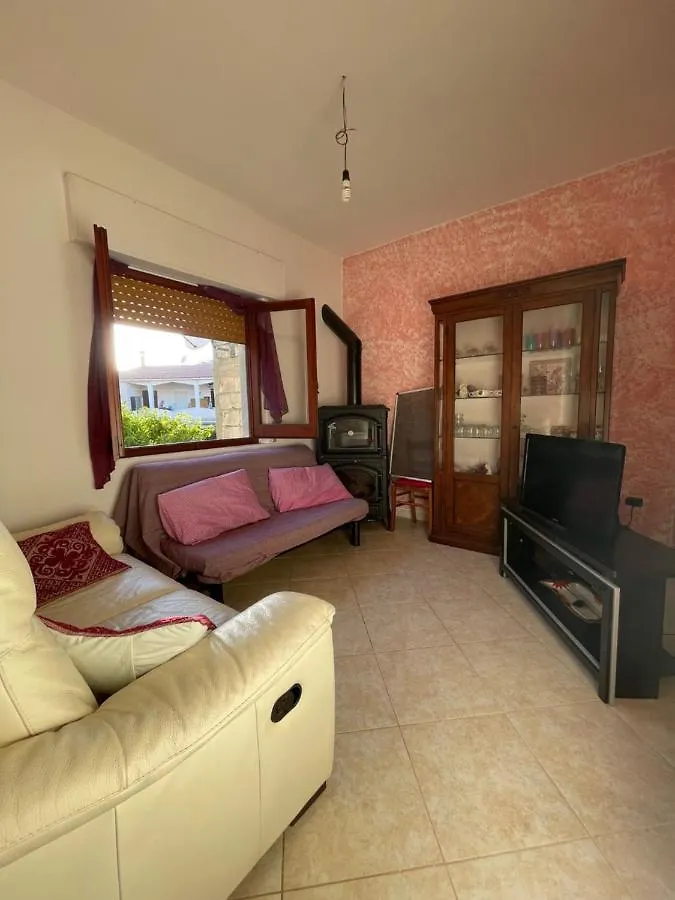 Villa La casa di Dedda I.U.N. Q4233 Santa Caterina Di Pittinuri  Casa vacanze